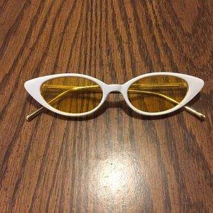 💋💋3 for $25💋💋 yellow lense cateye sunglasses